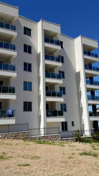 Апартаменты Esma Apartment Добра-Вода Апартаменты с 1 спальней-20